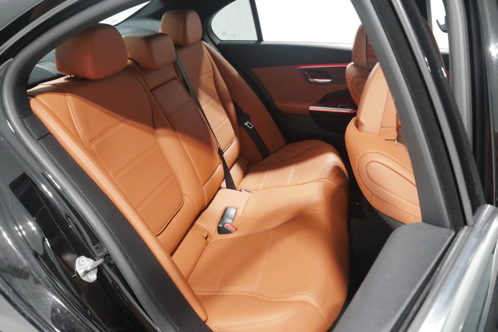 Used 2022 Mercedes-Benz C 300 4MATIC Sedan image 16