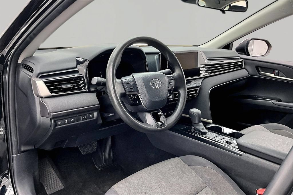Used 2025 Toyota Camry LE FWD image 14