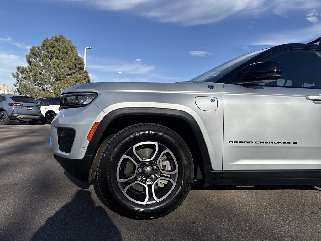 Used 2022 Jeep Grand Cherokee Trailhawk w/ Advanced Protech Group II image 3