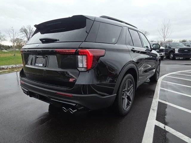 Certified 2025 Ford Explorer ST w/ Sun And Sound Package image 4