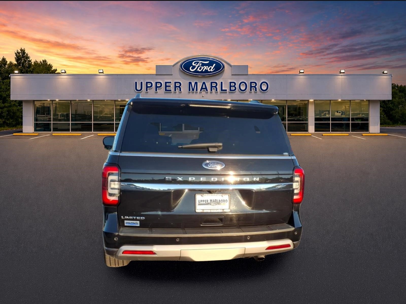 Certified 2024 Ford Expedition Limited AWD/4WD image 4