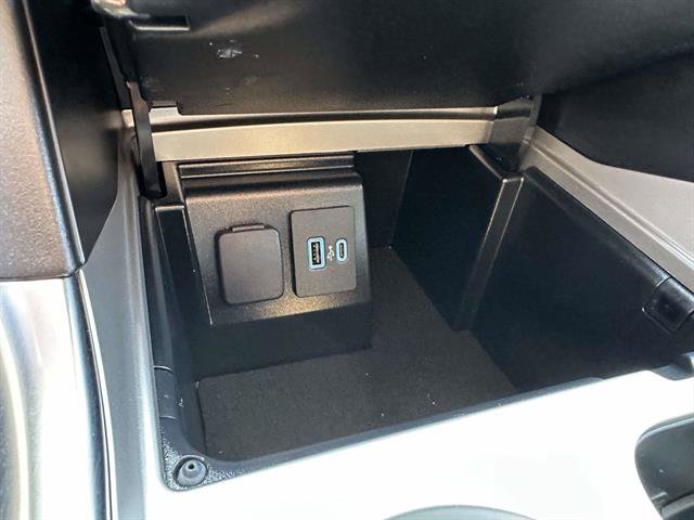 Certified 2023 Ford Explorer Limited w/ Limited Technology Package AWD/4WD image 19