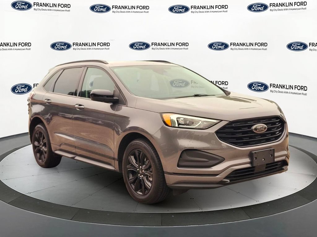 Certified 2022 Ford Edge SE w/ Black Appearance Package AWD/4WD image 7