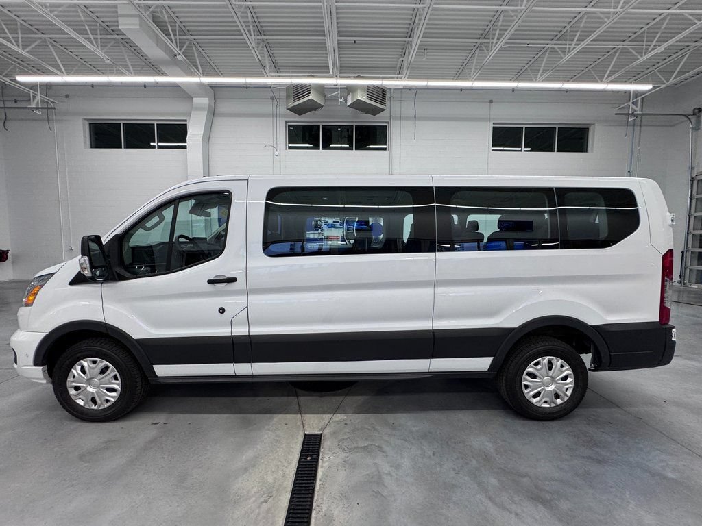 Certified 2022 Ford Transit 350 XLT RWD image 8