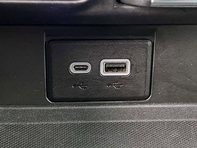 Used 2023 Chevrolet Suburban High Country image 35