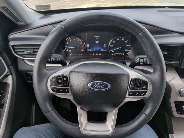 Certified 2023 Ford Explorer XLT w/ Equipment Group 202A AWD/4WD image 25