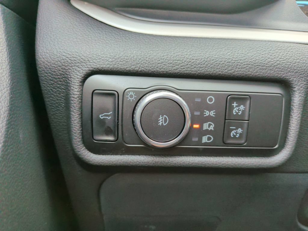 Certified 2023 Ford Explorer XLT w/ Equipment Group 202A AWD/4WD image 28