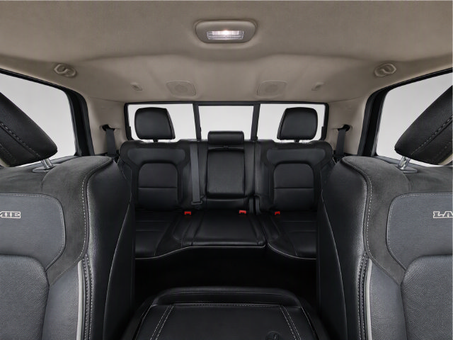 Used 2019 RAM 1500 Laramie AWD/4WD image 19