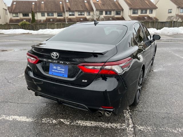 Used 2021 Toyota Camry SE image 10