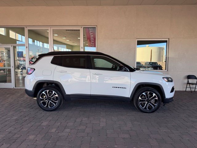 Used 2023 Jeep Compass Limited AWD/4WD image 6