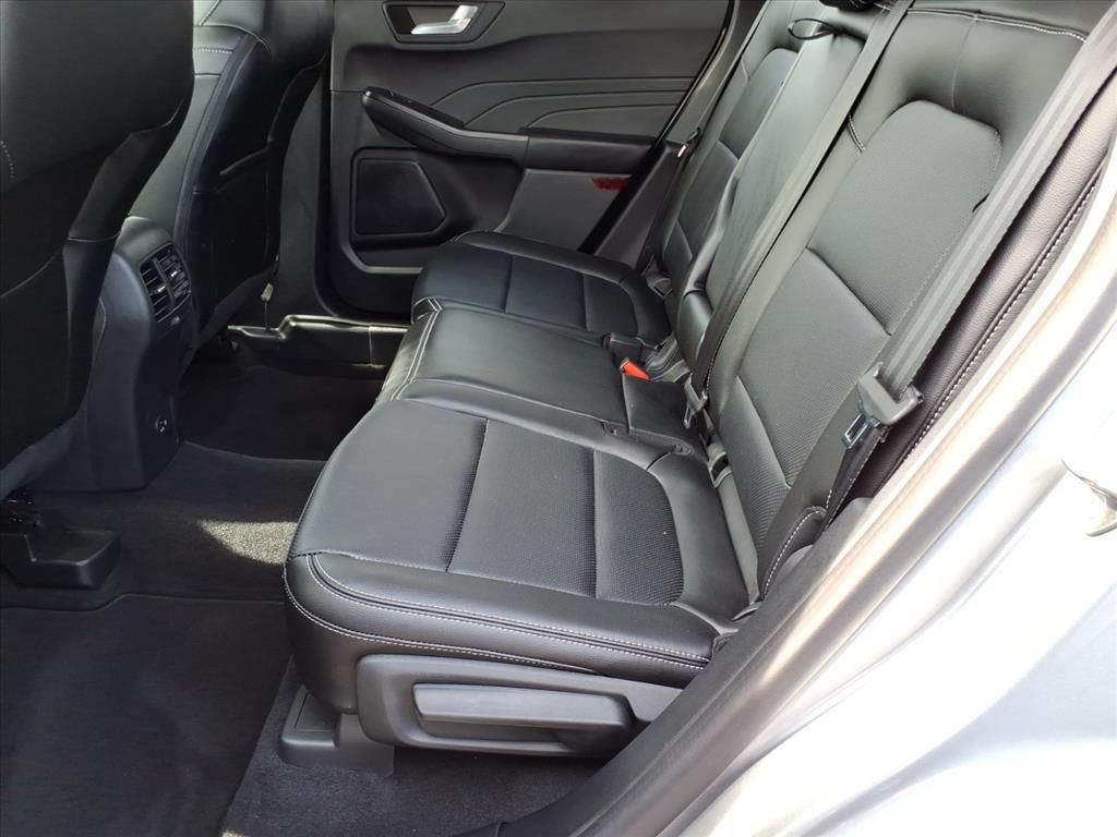 Certified 2022 Ford Escape SEL AWD/4WD image 10