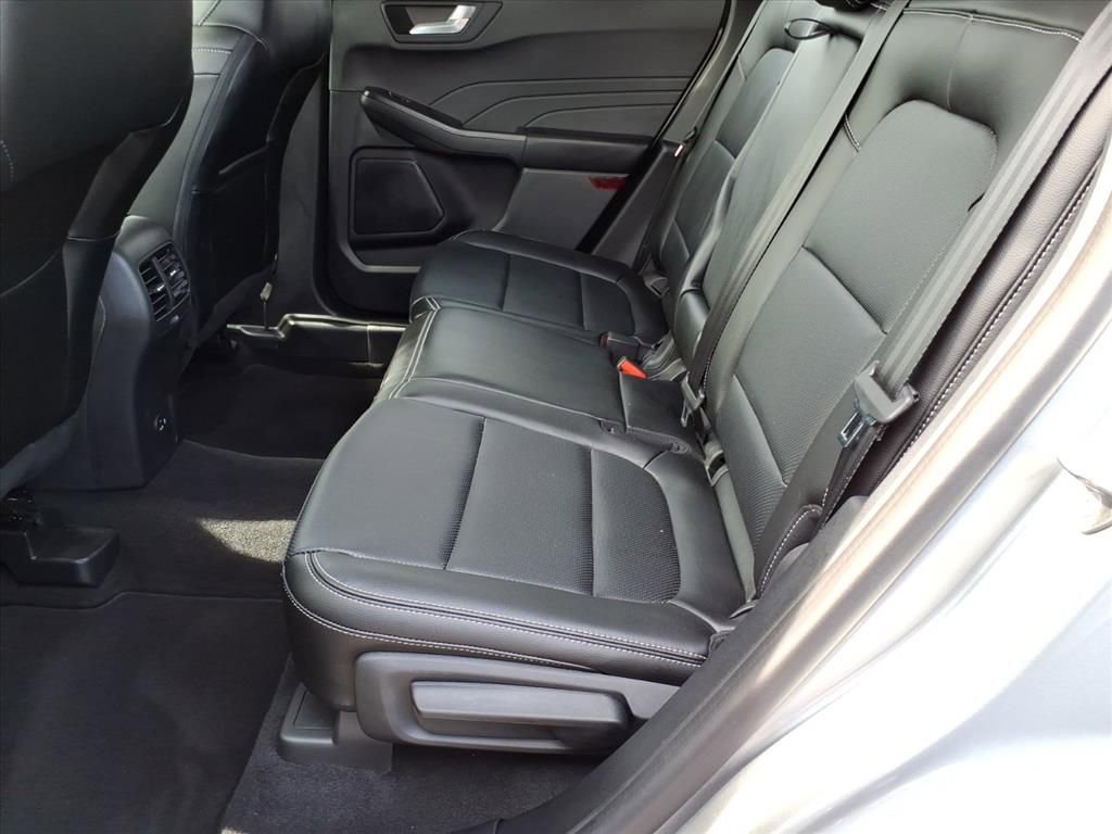 Certified 2022 Ford Escape SEL image 10