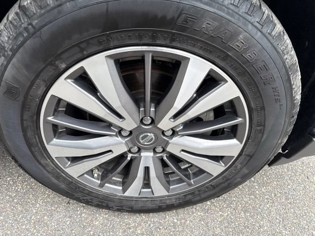 Used 2018 Nissan Pathfinder SL AWD/4WD image 13