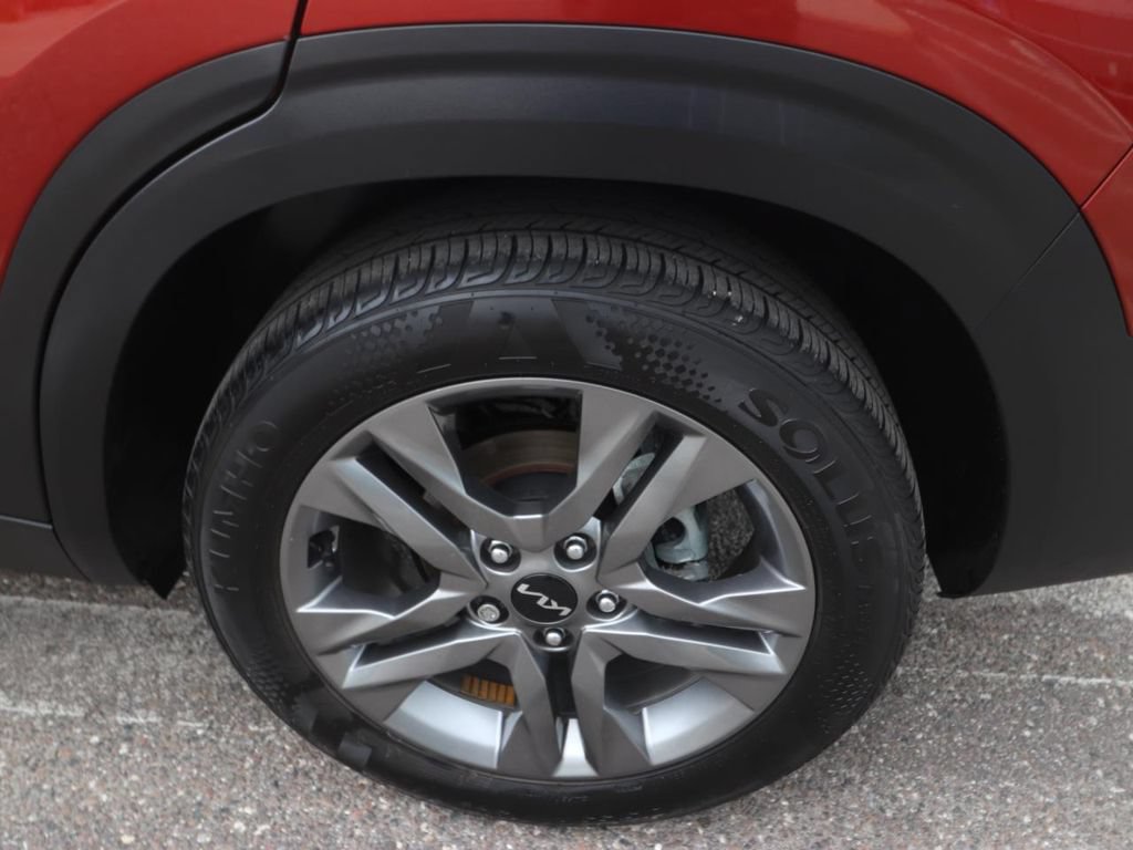 Used 2023 Kia Seltos S FWD image 23