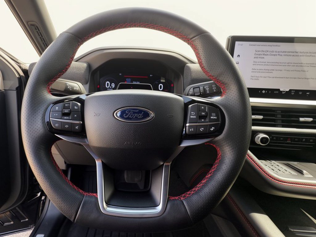 Certified 2025 Ford Explorer ST-Line w/ Premium Package RWD image 10
