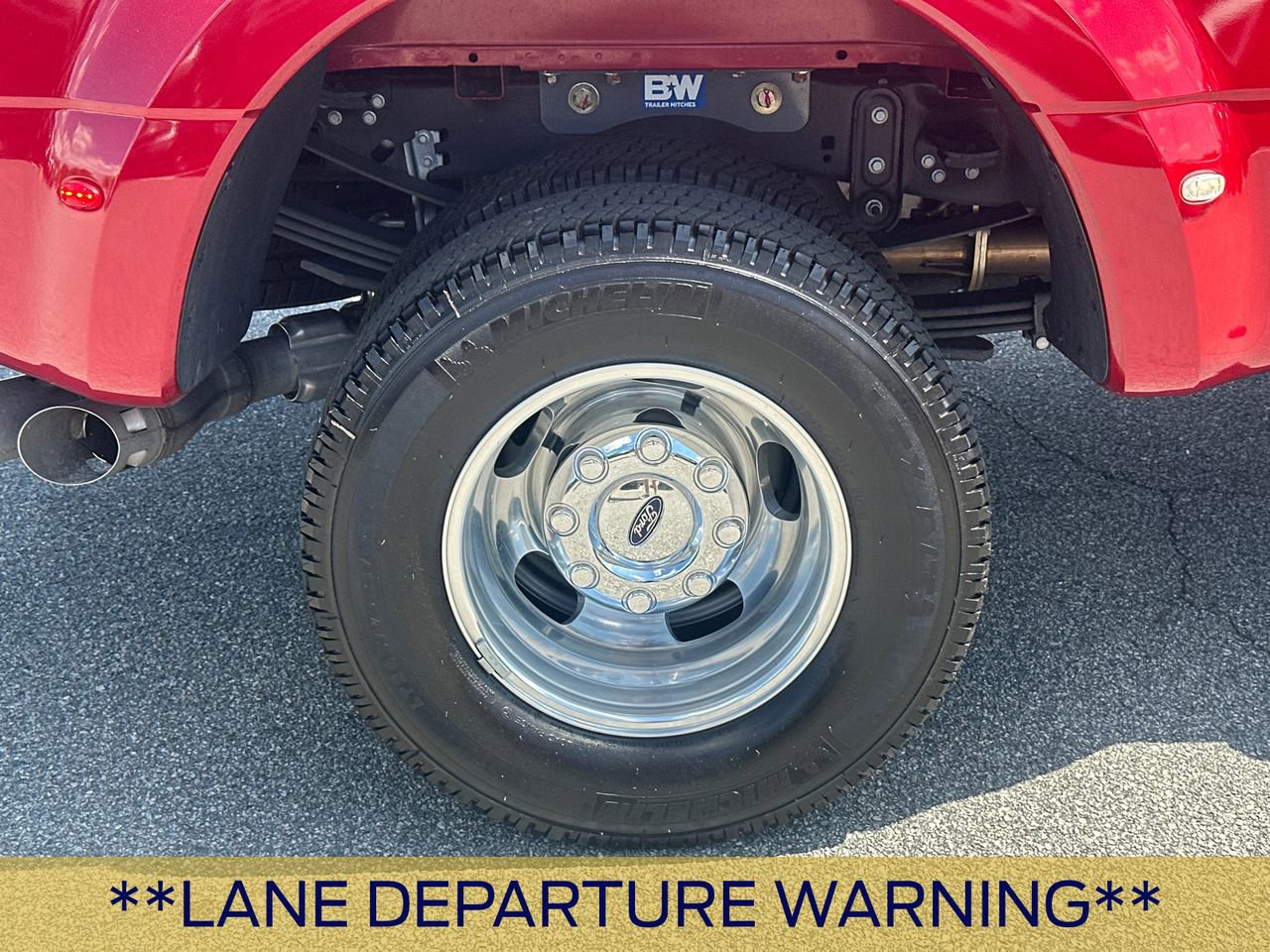 Certified 2024 Ford F350 Lariat w/ FX4 Off-Road Package image 19