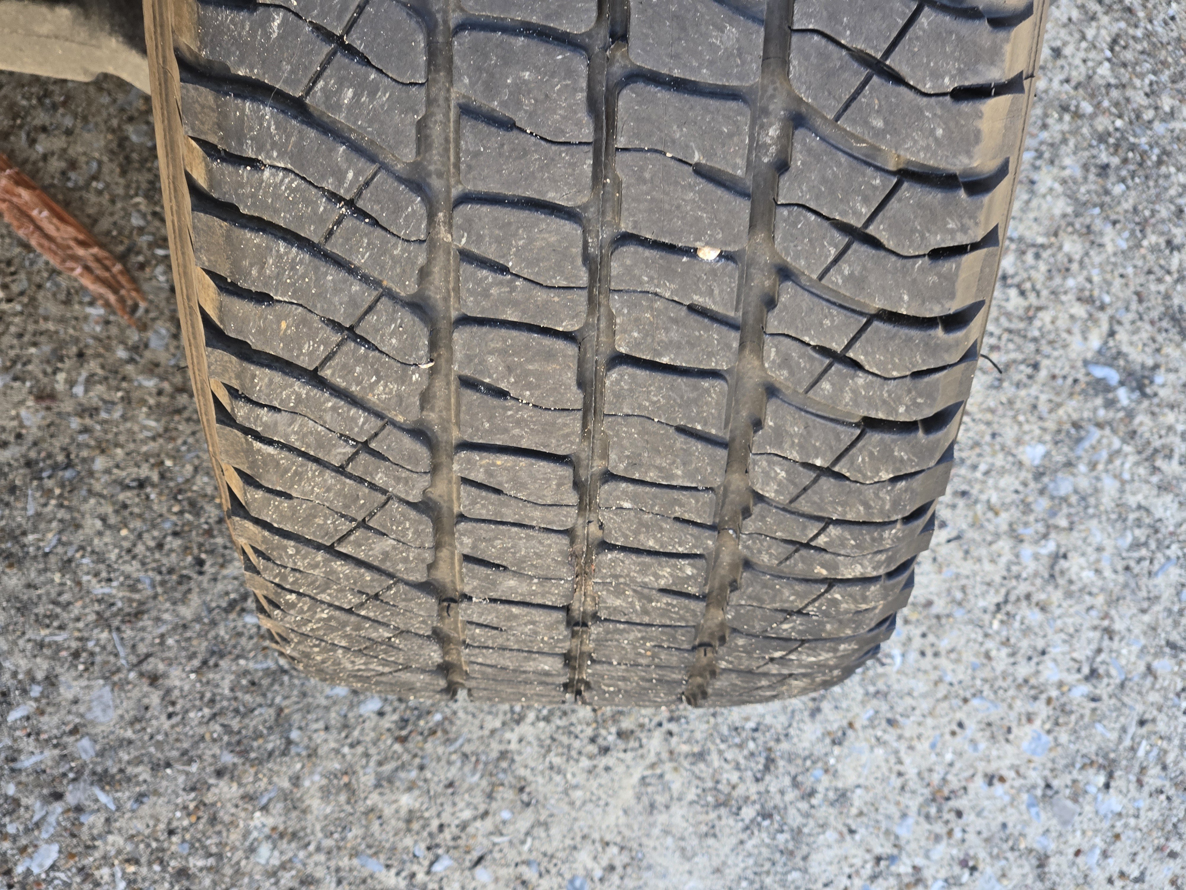 Certified 2026 Ford F350 Platinum AWD/4WD image 11