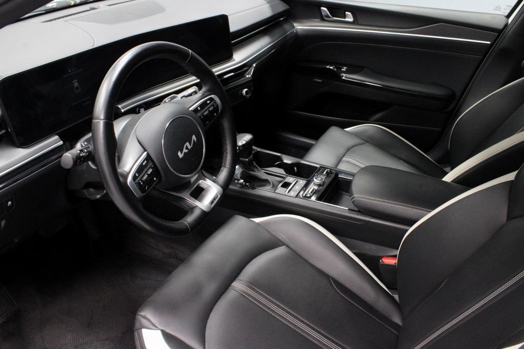 Used 2025 Kia K5 GT-Line w/ GT-Line Premium Package AWD/4WD image 23