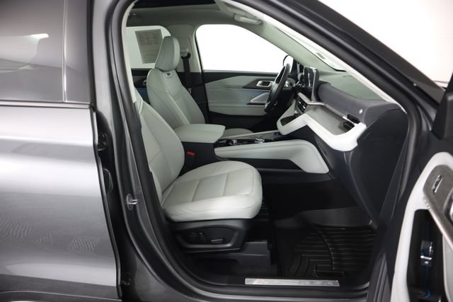 Certified 2025 Ford Explorer Platinum w/ Ultimate Package AWD/4WD image 68