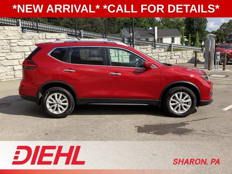 Used 2017 Nissan Rogue SV AWD/4WD image 8