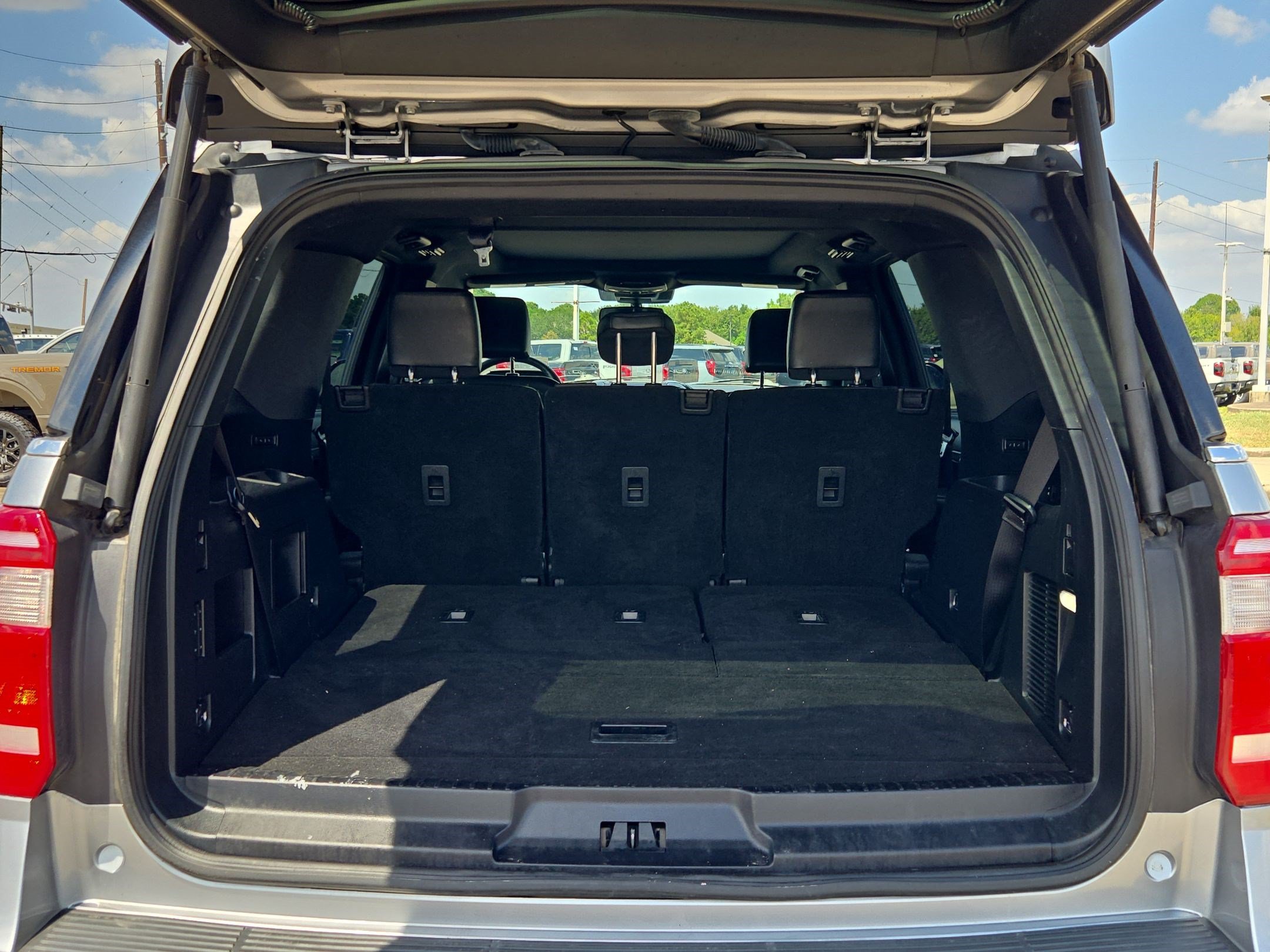 Certified 2021 Ford Expedition XLT RWD image 27