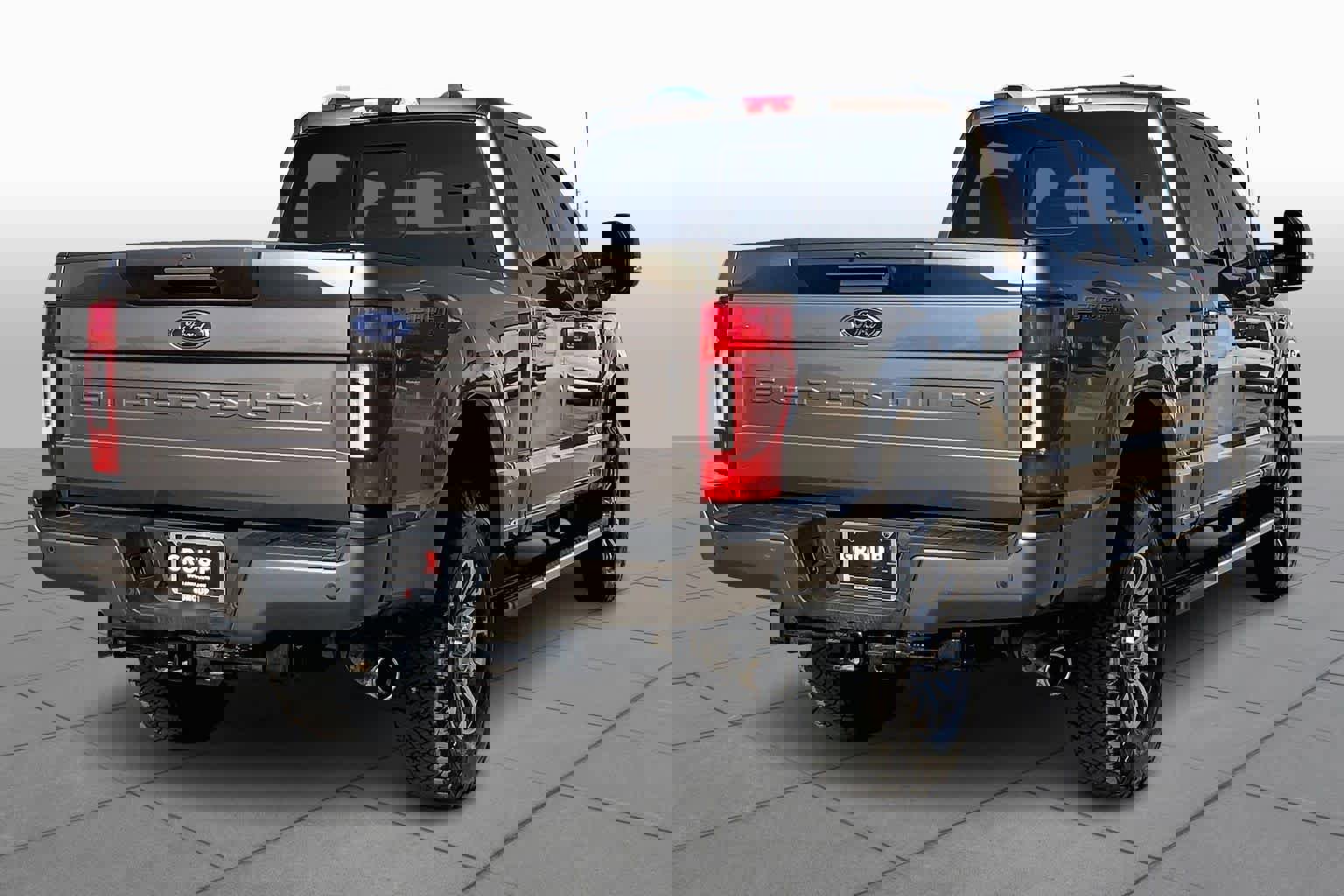 Certified 2022 Ford F250 Lariat w/ Lariat Ultimate Package image 3