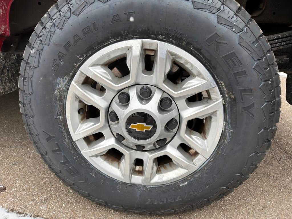 Used 2023 Chevrolet Silverado 2500 LT w/ Advanced Trailering Package image 42