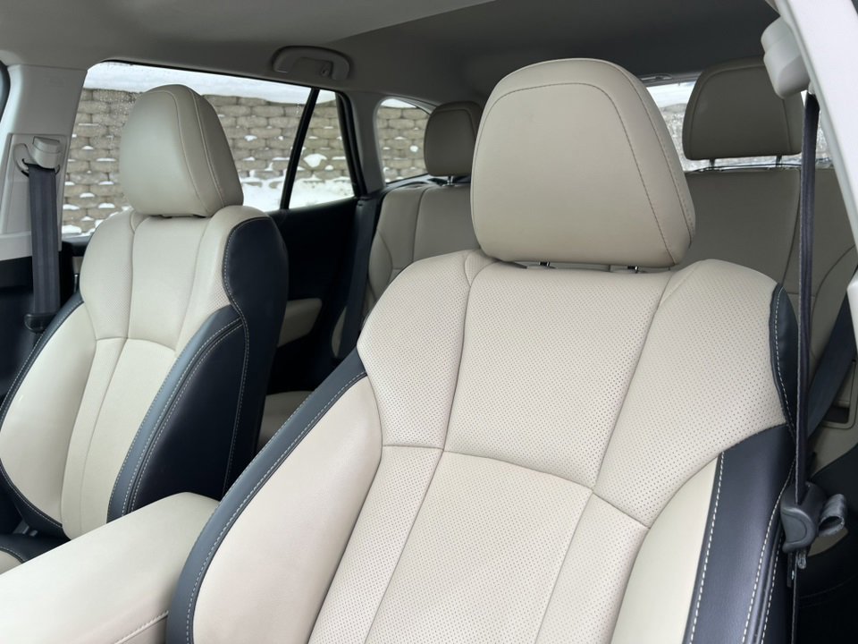 Used 2023 Subaru Outback Limited image 15