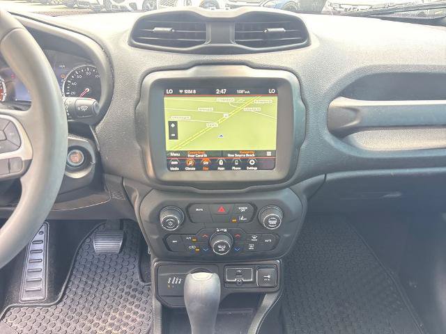 Used 2023 Jeep Renegade Altitude w/ Sun/Sound Group AWD/4WD image 22