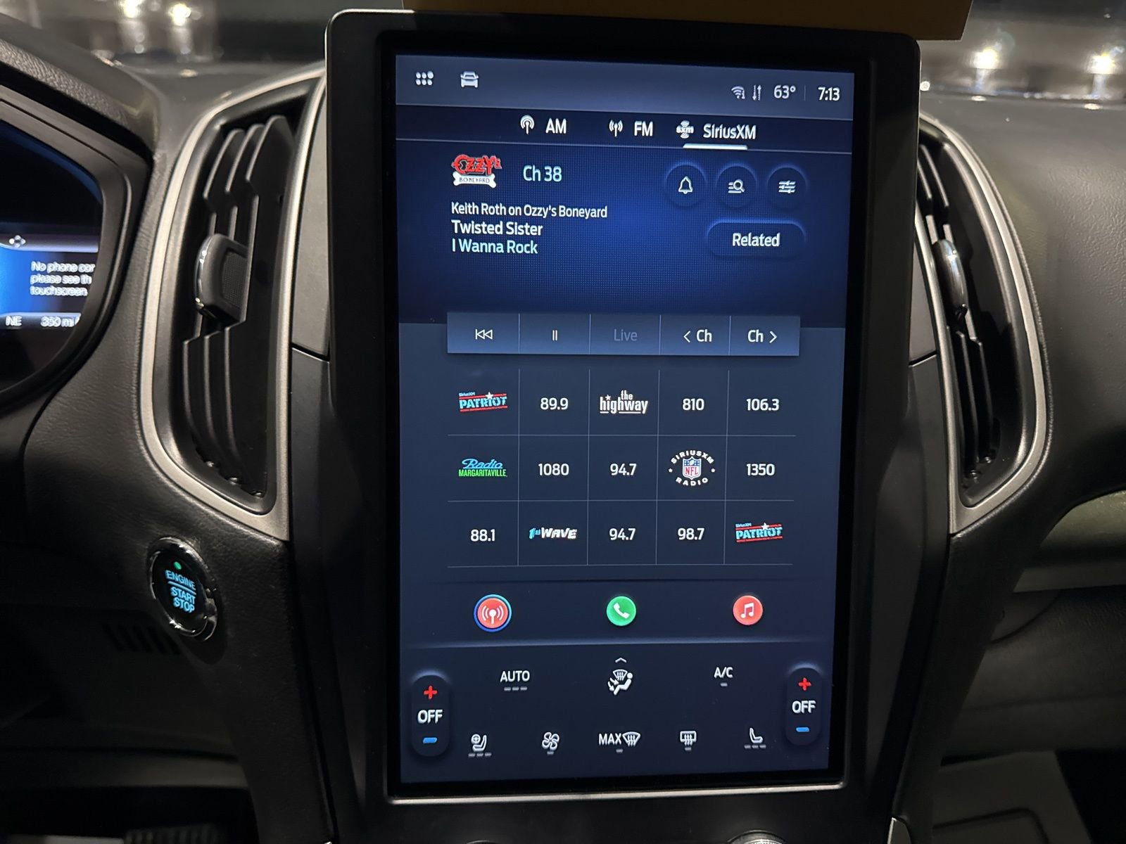 Certified 2024 Ford Edge SEL w/ Convenience Package image 32