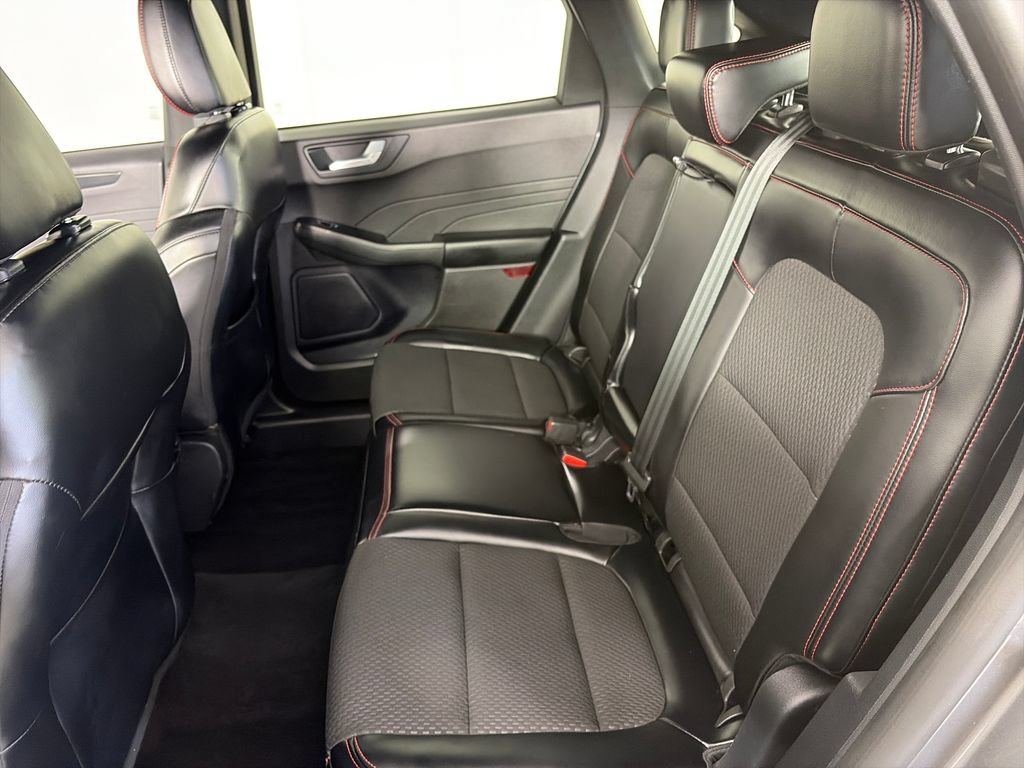 Certified 2024 Ford Escape ST-Line AWD/4WD image 13