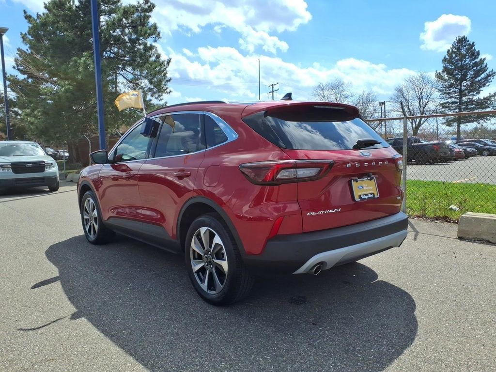 Certified 2024 Ford Escape Platinum image 9