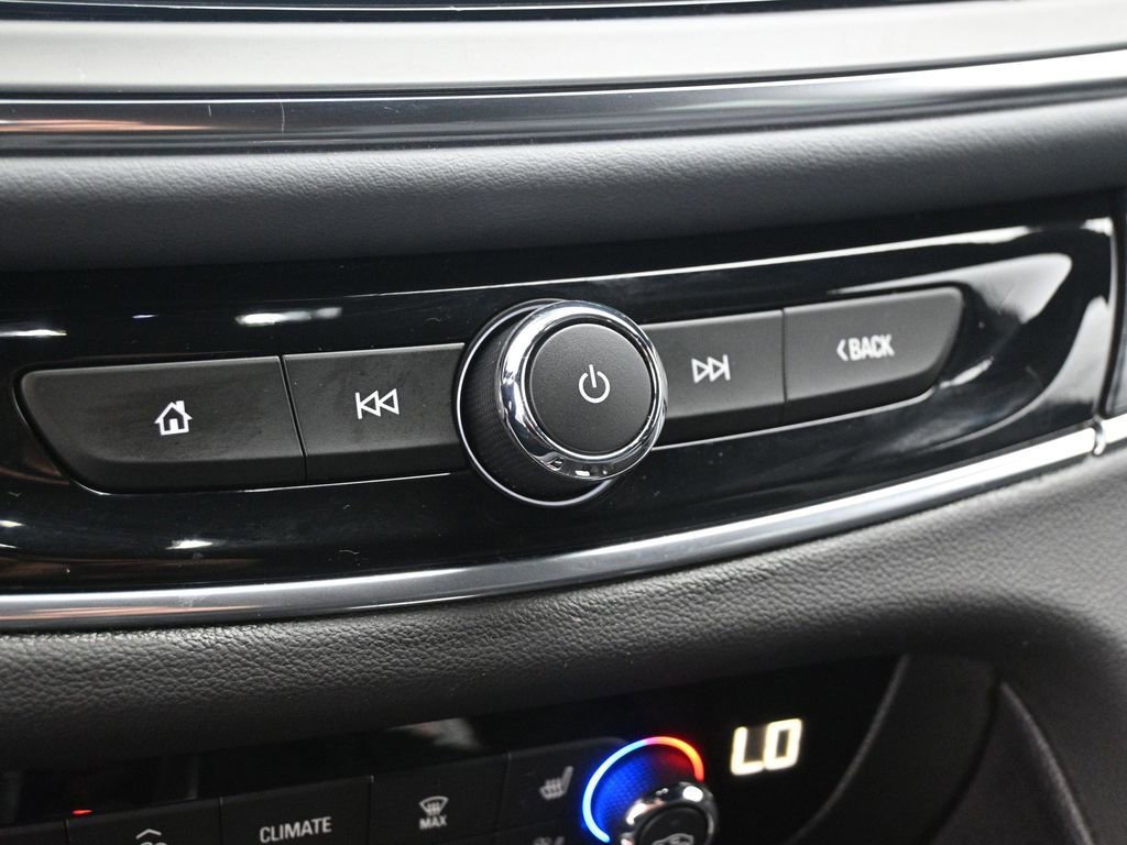 Used 2024 Buick Enclave Premium image 43