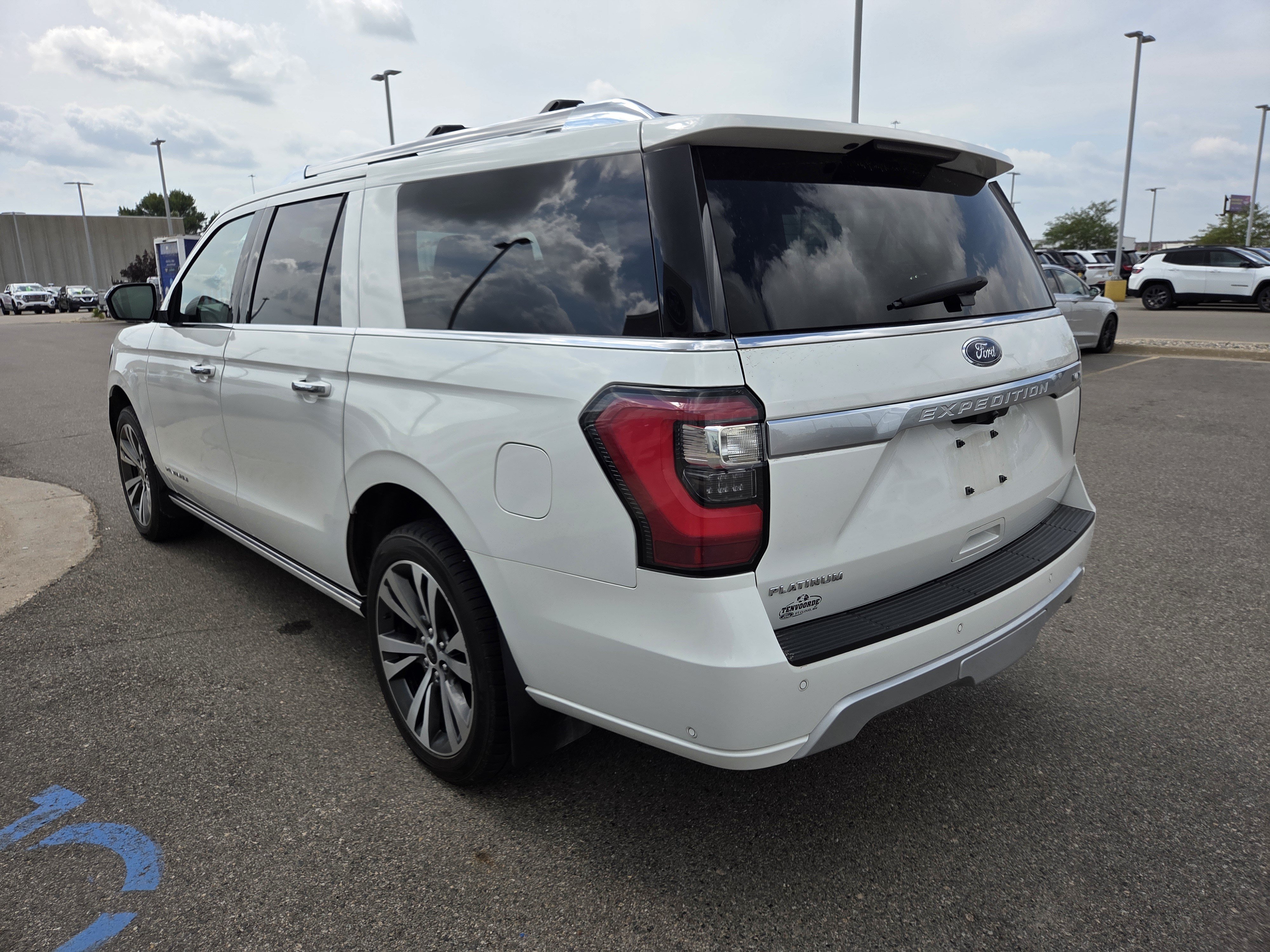 Certified 2021 Ford Expedition Max Platinum AWD/4WD image 4