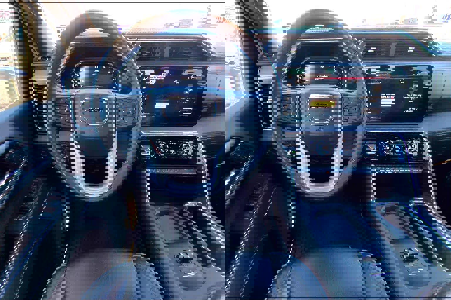 Used 2024 GMC Sierra 2500 Denali w/ Denali Reserve Package image 5