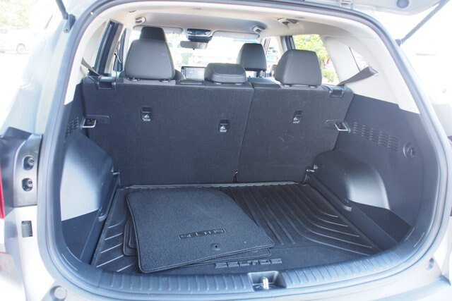 Used 2023 Kia Seltos S FWD image 14