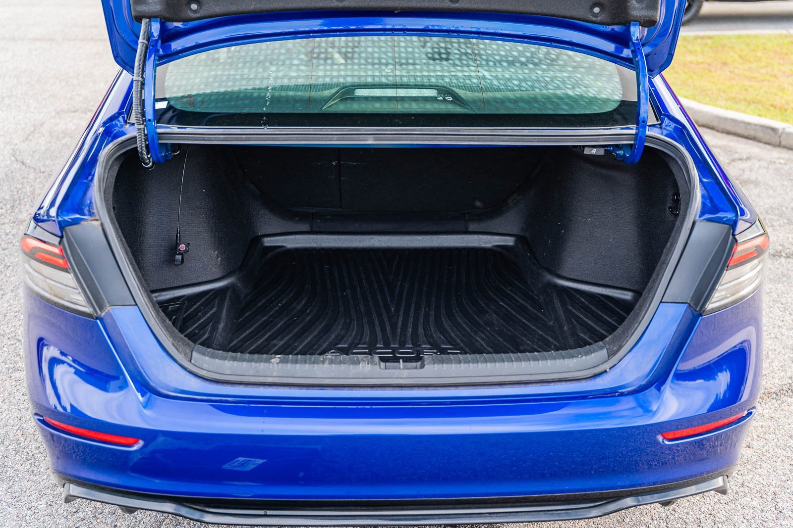 Used 2024 Honda Accord Sport image 14