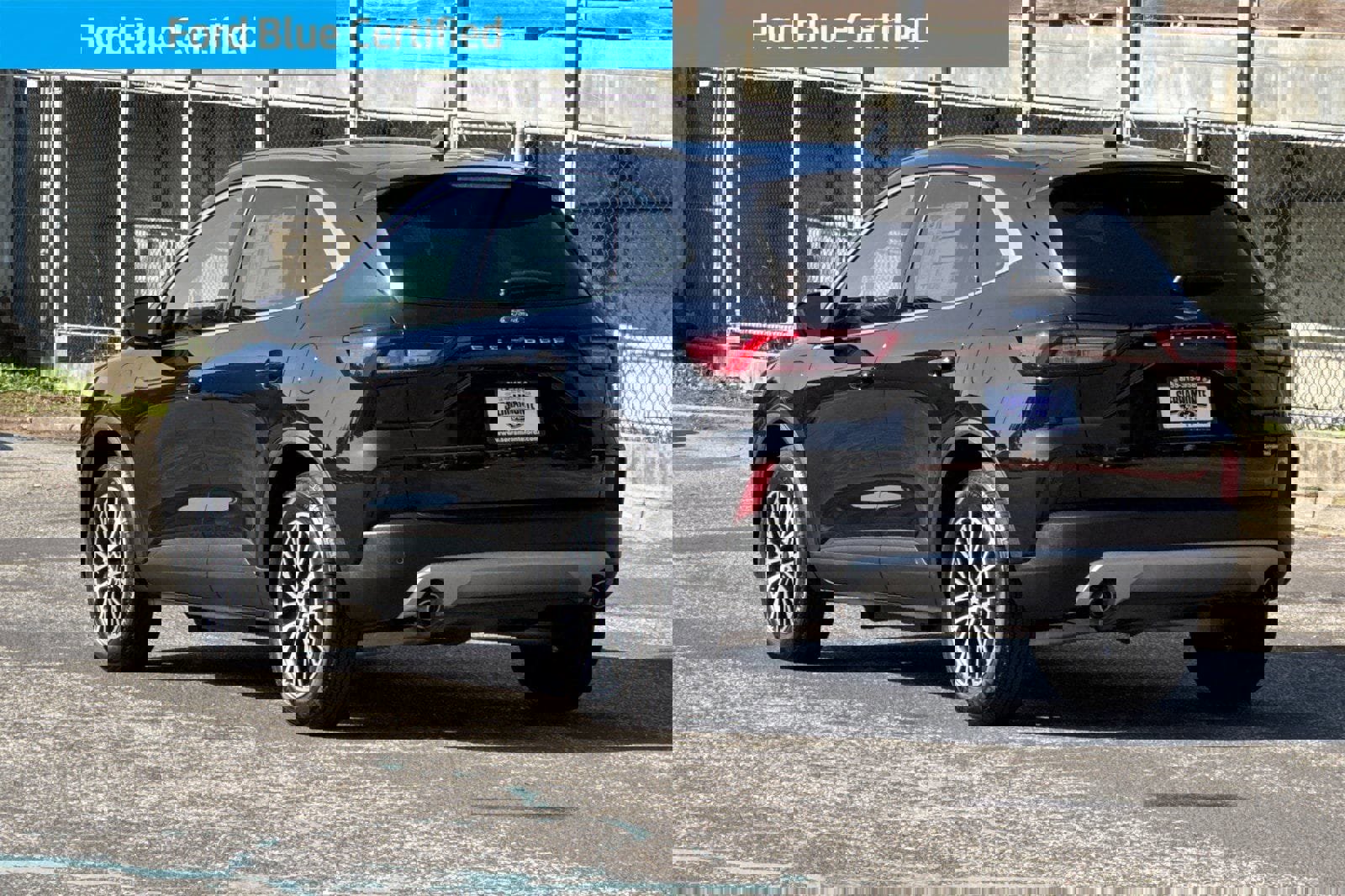 Certified 2025 Ford Escape Base image 6