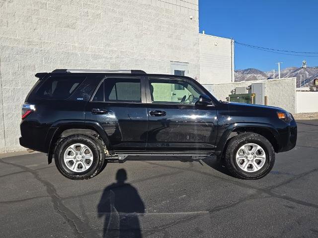 Used 2024 Toyota 4Runner SR5 image 6