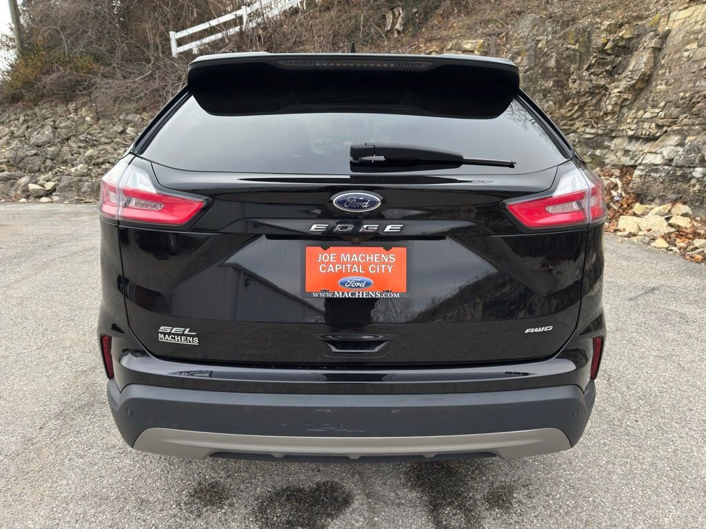 Certified 2022 Ford Edge SEL w/ Convenience Package image 4