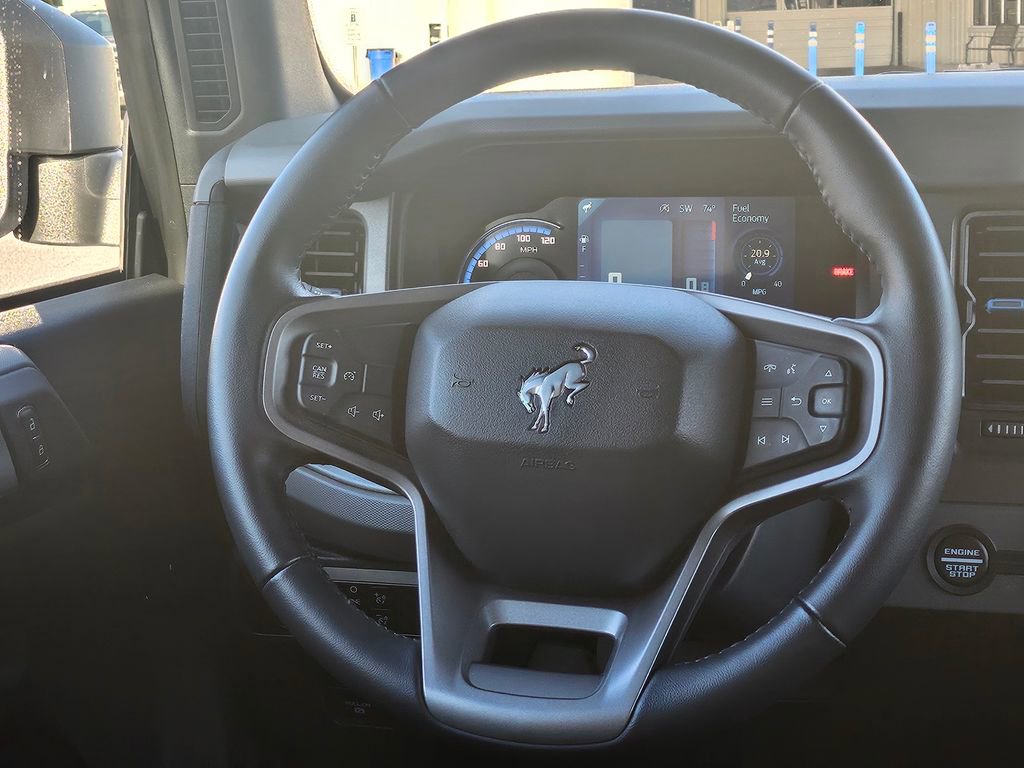 Certified 2024 Ford Bronco Black Diamond image 9