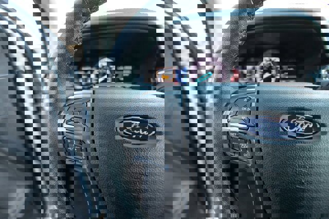 Certified 2019 Ford Ranger Lariat w/ Equipment Group 501A Mid image 17