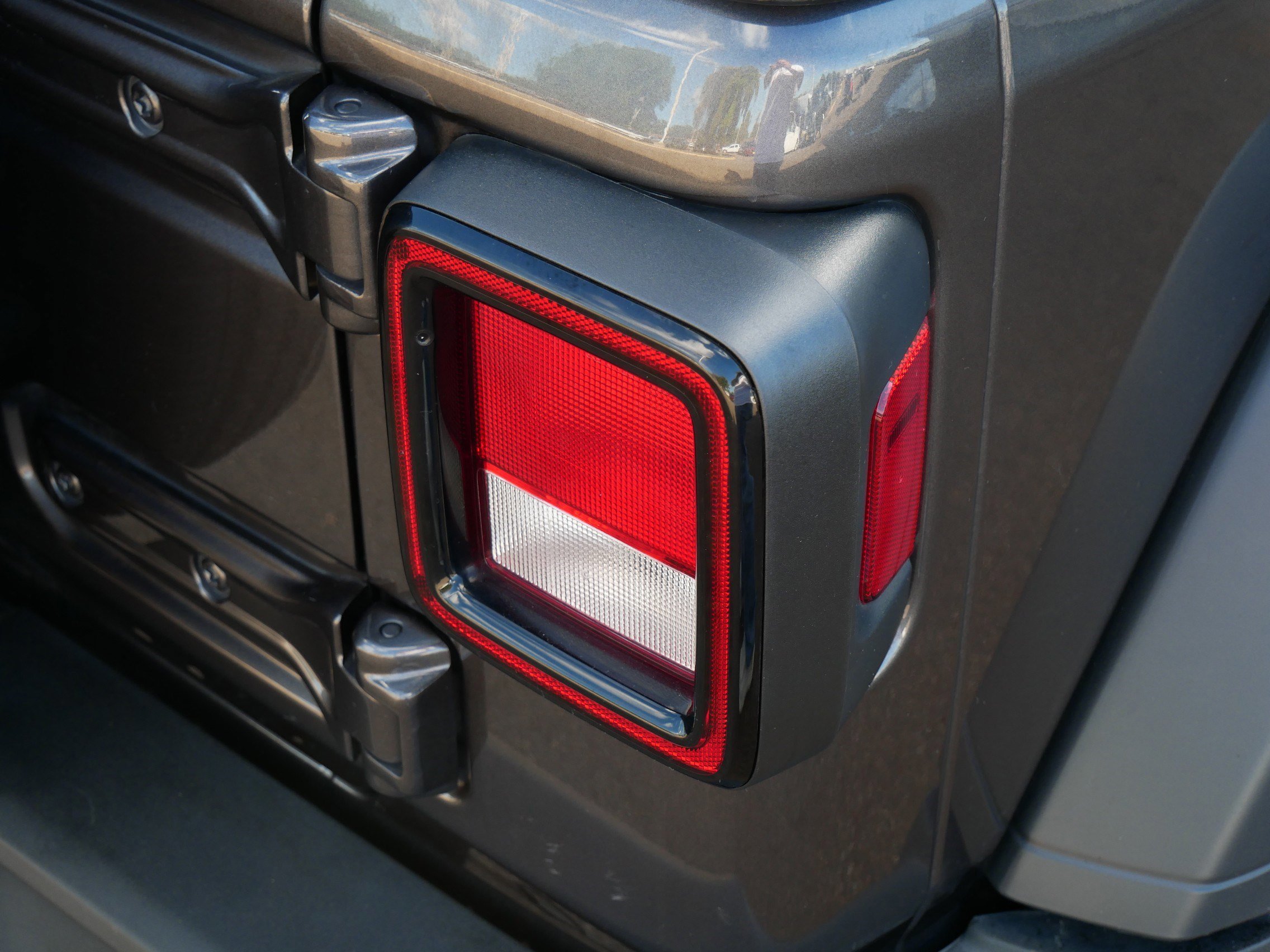 Used 2024 Jeep Wrangler Sport S image 17