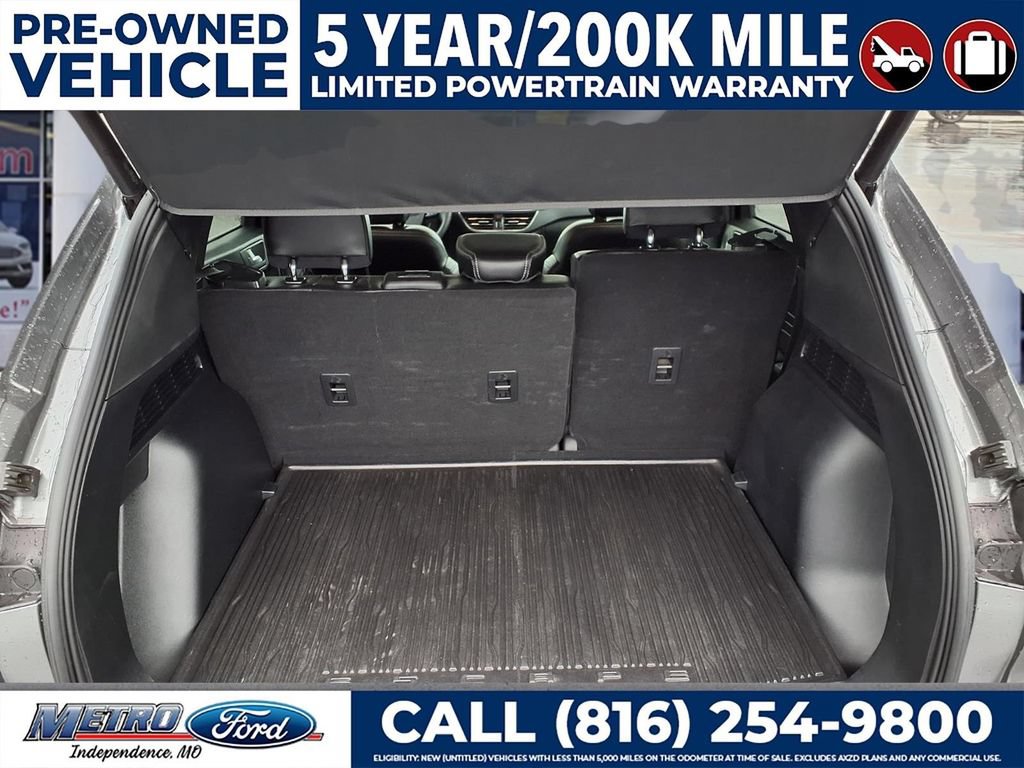Certified 2025 Ford Escape Platinum w/ Premium Technology Package AWD/4WD image 32