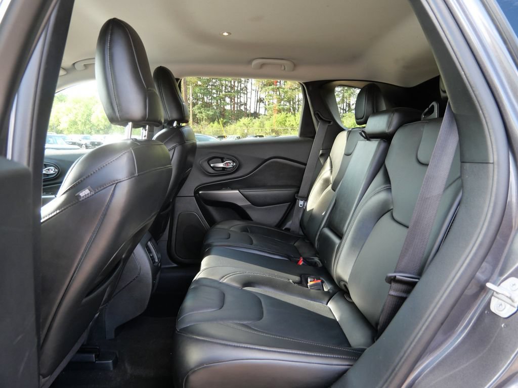 Used 2020 Jeep Cherokee Limited AWD/4WD image 15