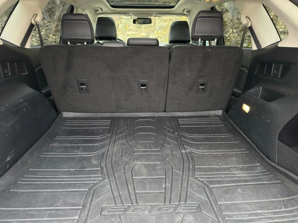 Certified 2022 Ford Edge SEL w/ Convenience Package image 10