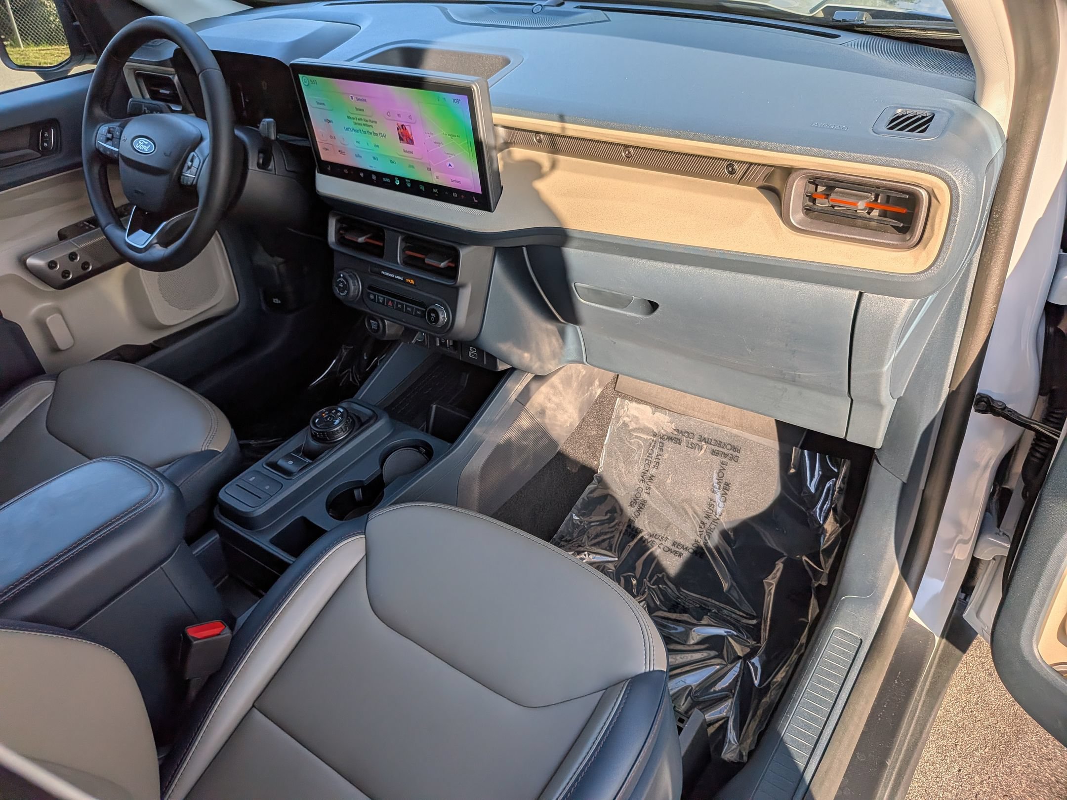 Certified 2025 Ford Maverick Lariat w/ 4K Tow Package AWD/4WD image 36