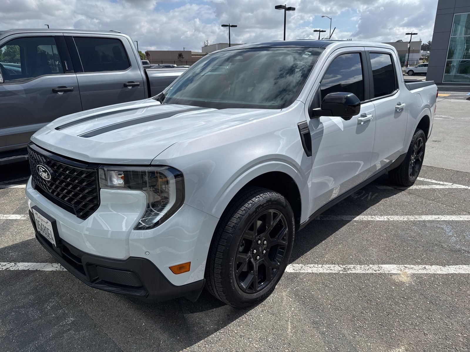 Certified 2025 Ford Maverick Lariat w/ Black Appearance Package