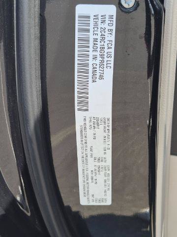 Used 2023 Chrysler Pacifica Touring-L FWD image 33