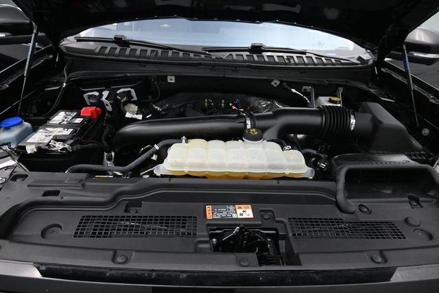 Certified 2025 Ford Expedition Platinum AWD/4WD image 17
